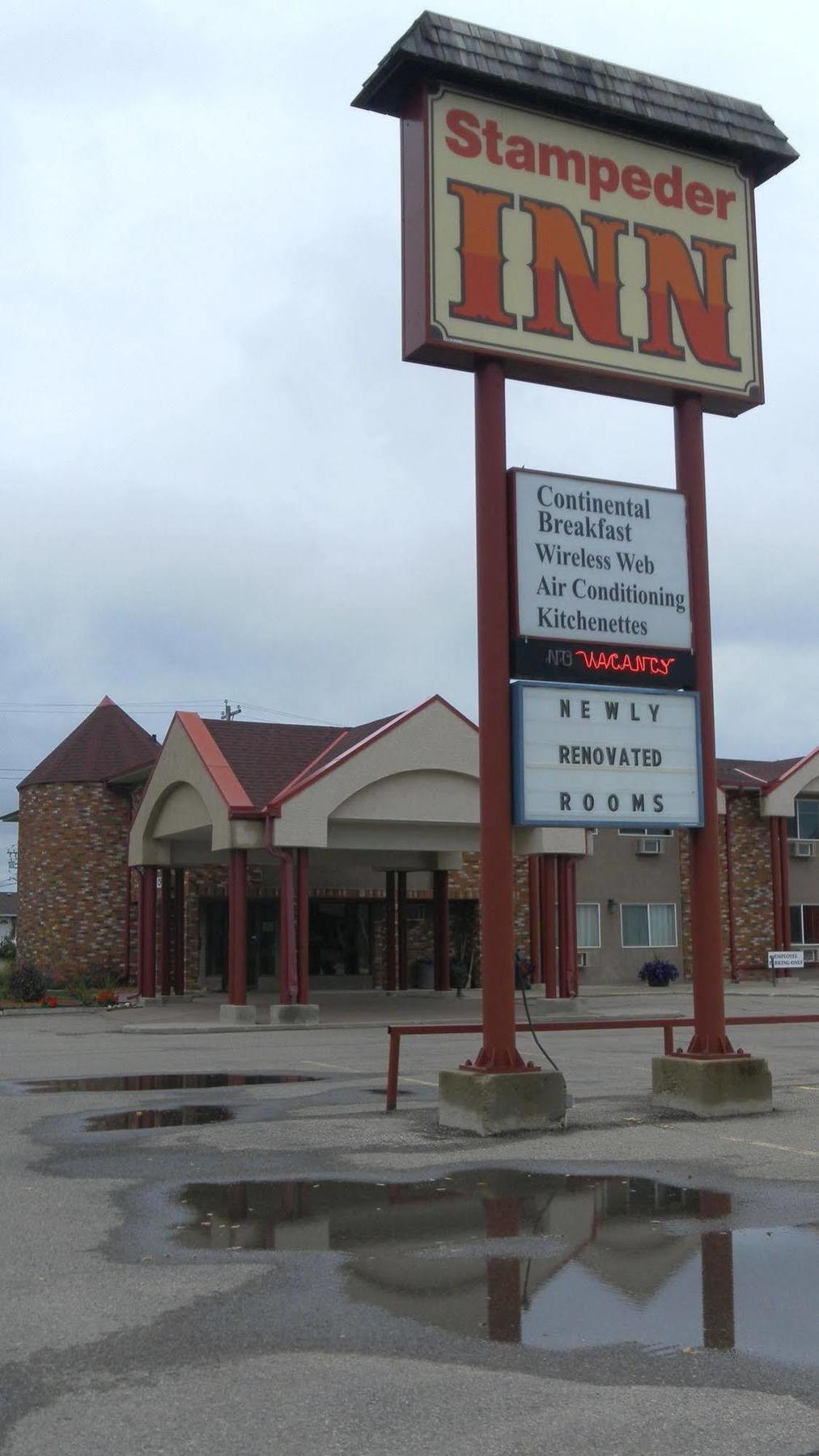 斯特昂佩德酒店 Ponoka 外观 照片